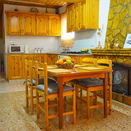 Village * Omodos